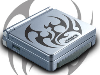 De GBA SP Tribal Edition heeft een soort tattoo op de bovenkant zitten.